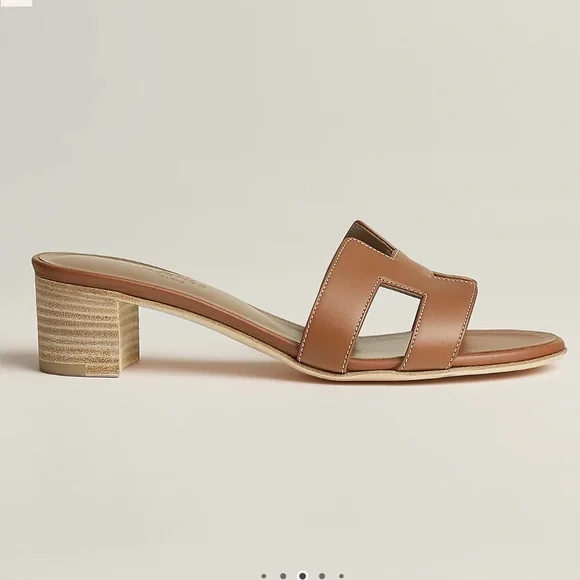 Hermès Oasis sandal, 36.5 in “gold”, beige Brown - Picture 1 of 6